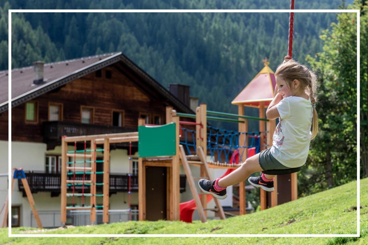 Design-Appartementhaus - Urlaubsresort Hafele Sankt Jakob in Defereggen Dış mekan fotoğraf